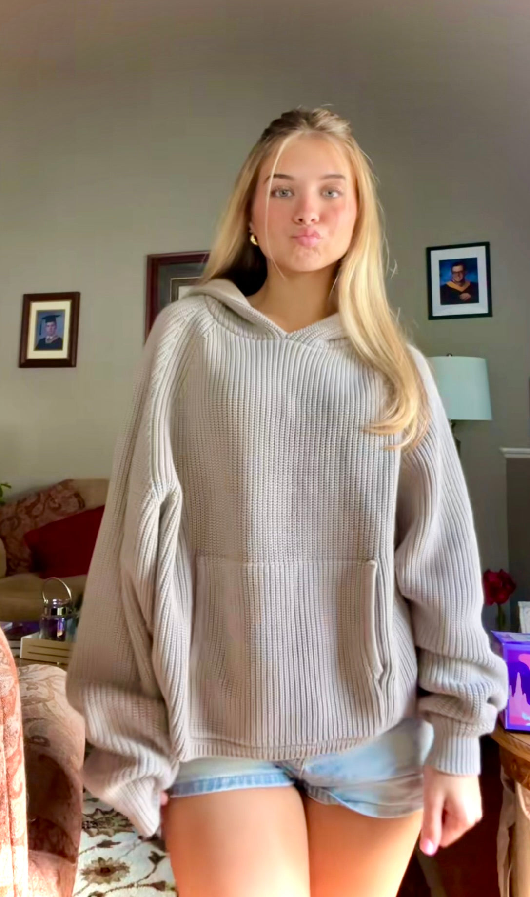STAR KNIT HOODIE