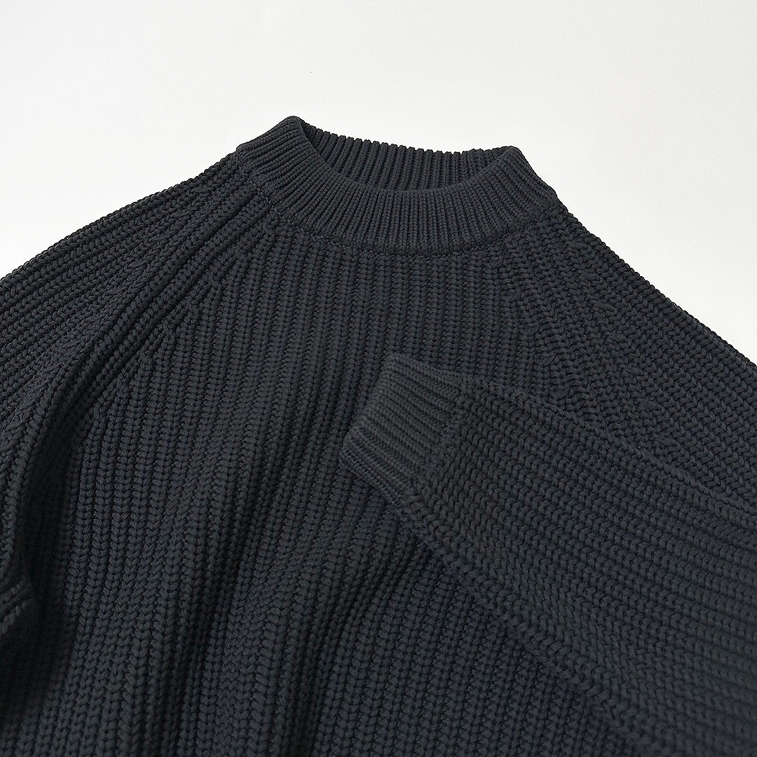 HEAVY KNIT SWEATER